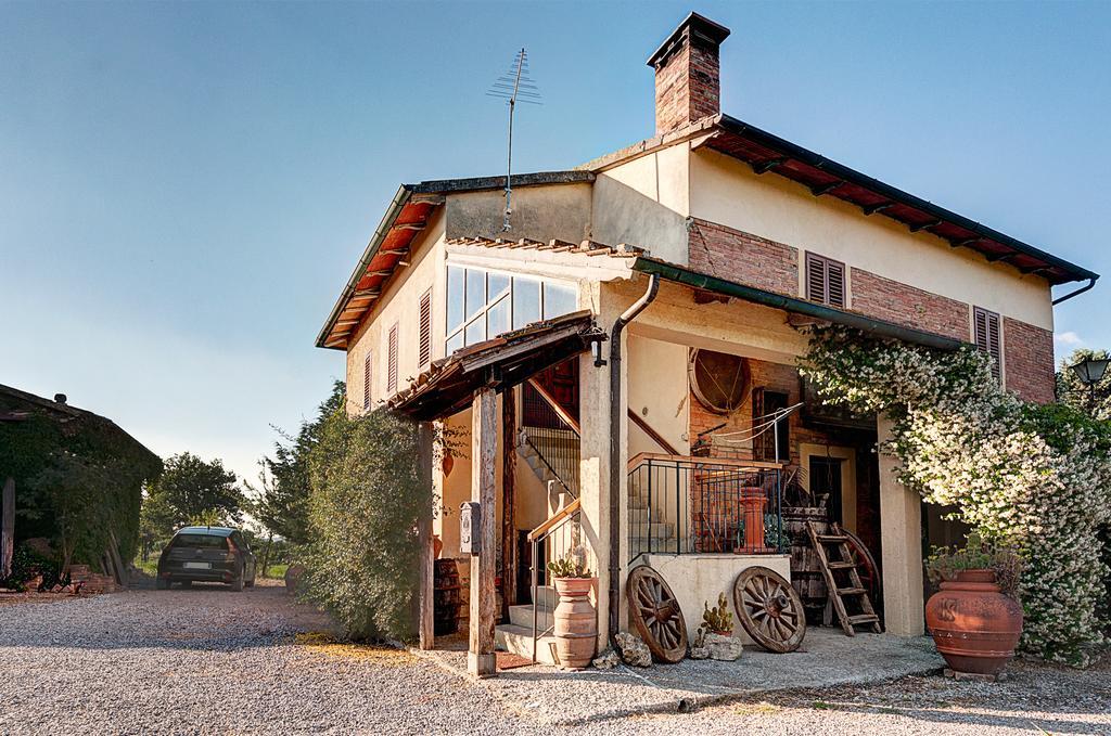 Appartamenti Alcantara E Damasco アッバディーア・ディ・モンテプルチャーノ 部屋 写真